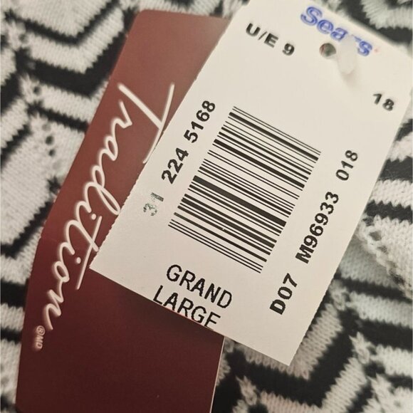 Tradition Womens Black & White Chevron Pattern Top Sz L/G 16 (14-16) - Picture 7 of 10